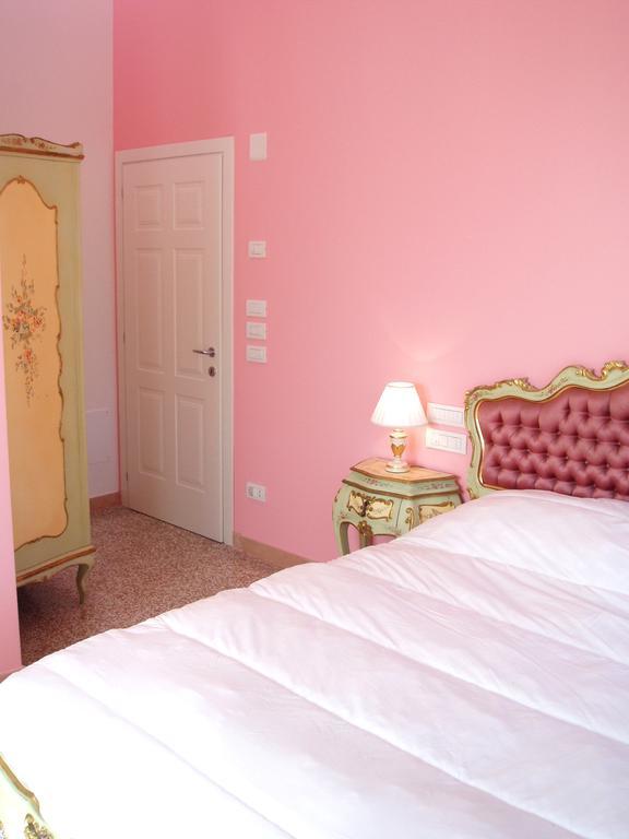 B&B La Porta Rossa Noale Habitación foto